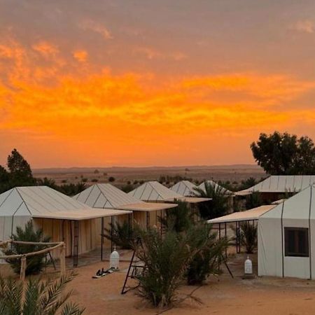 Sahara Traveling Camp Hotell Merzouga Eksteriør bilde