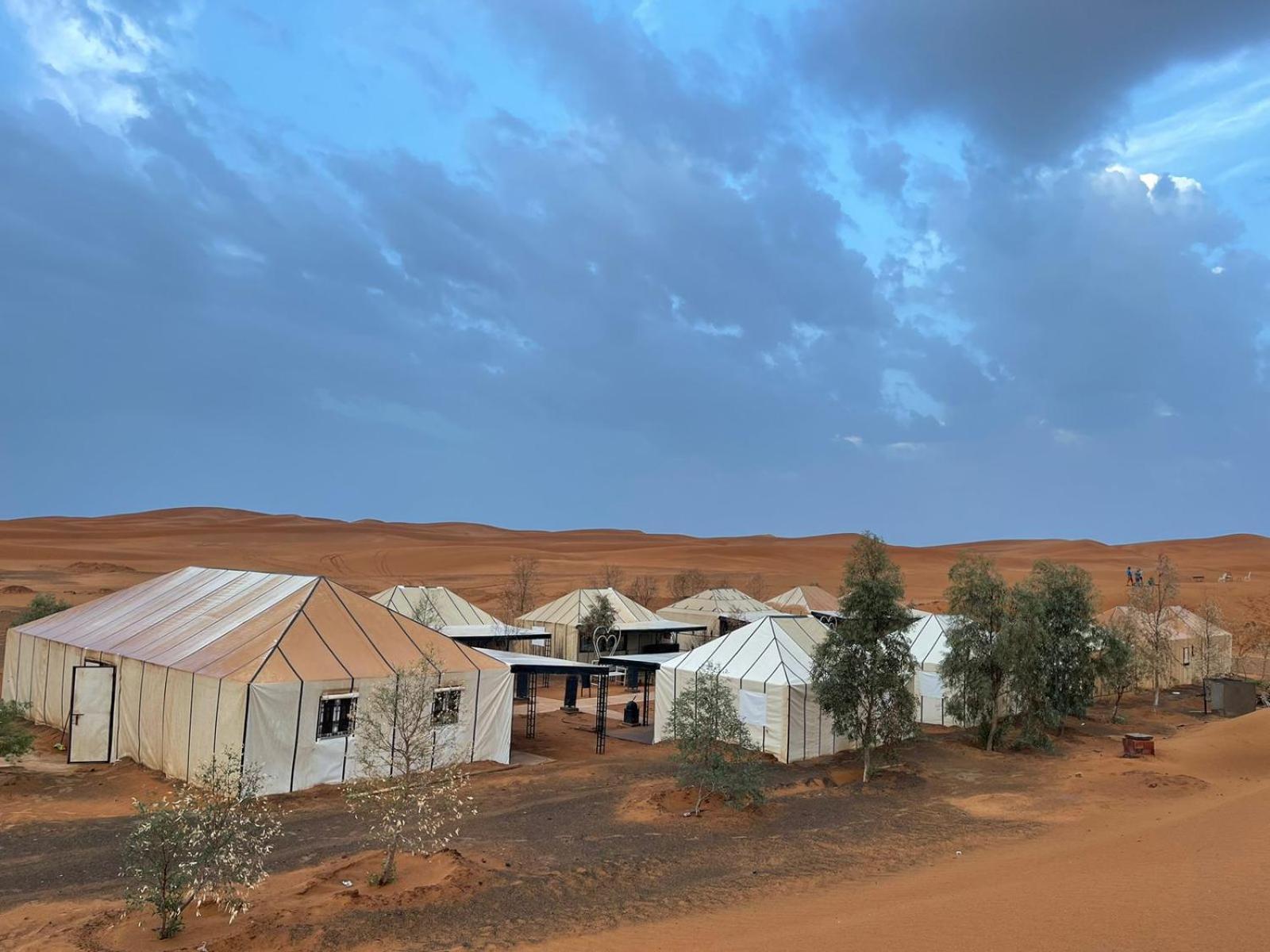 Sahara Traveling Camp Hotell Merzouga Eksteriør bilde