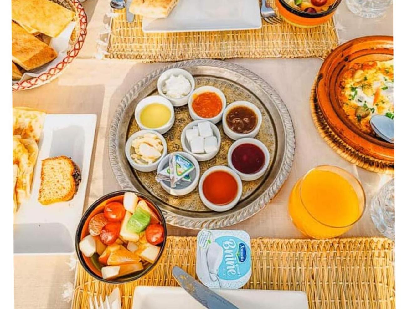 Sahara Traveling Camp Hotell Merzouga Eksteriør bilde